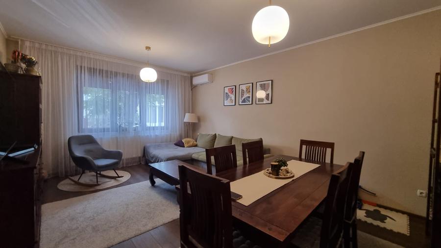 Apartament 3 camere parter zona centrala