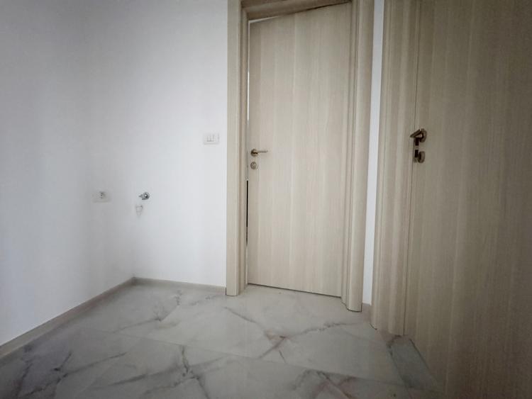 Apartament 2 camere 53mp utili + 7mp balcon, lift, etaj 1, ESO Giroc