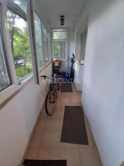 Apartament 4 camere-semidecomandat-zona Drumul Taberei - 14
