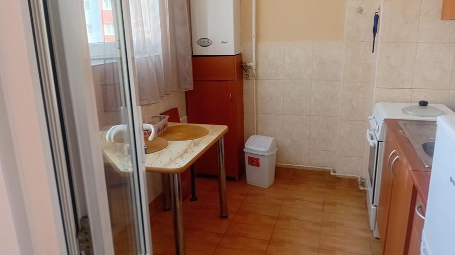 Inchiriez apartament UTA Ared