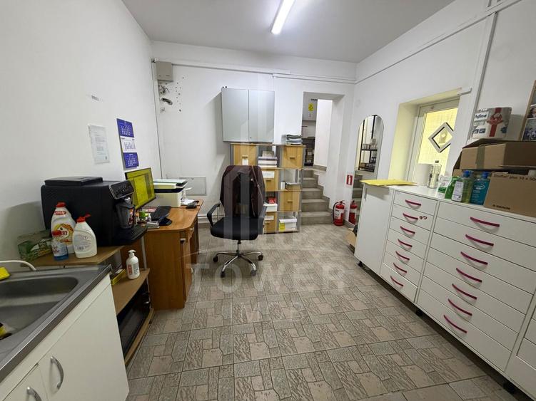 Spațiu Comercial de Închiriat | Ideal pentru Farmacie