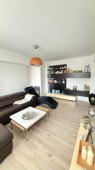 Bulevardul Unirii, vedere spre Parcul Mara-Apartament cu 3 camere de închiriat!