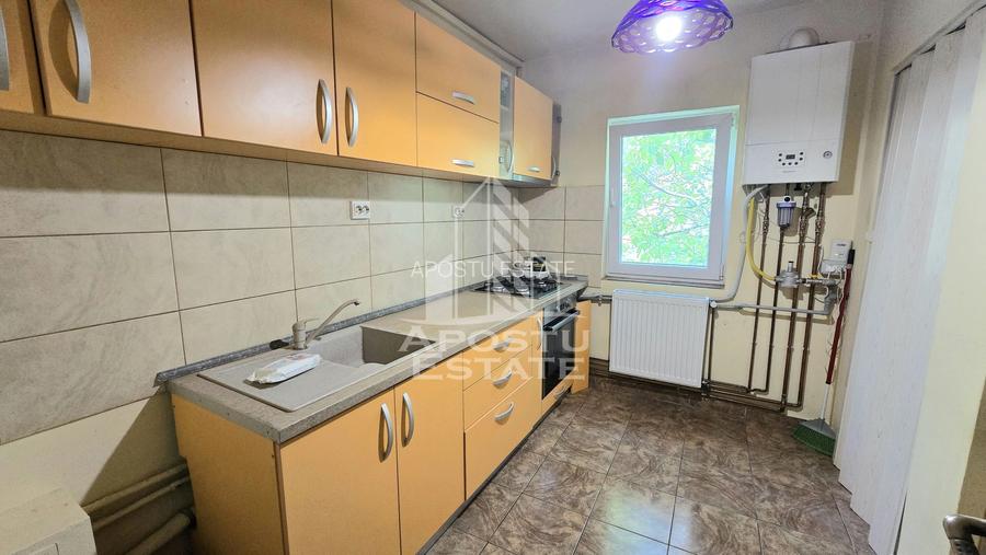 Apartament de vanzare, 3 camere, 2 bai, centrala proprie, Aradului - 4