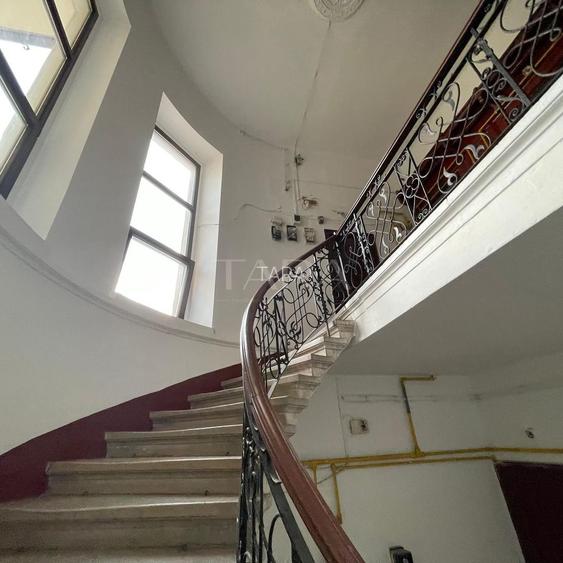 EXCLUSIVITATE. Apartament interbelic. Confort și eleganță. UMF - 4
