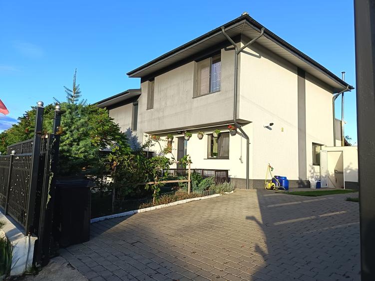 Duplex situat in Iasi-zona de case a cartierului Nicolina-Al.Strugurilor: 158876