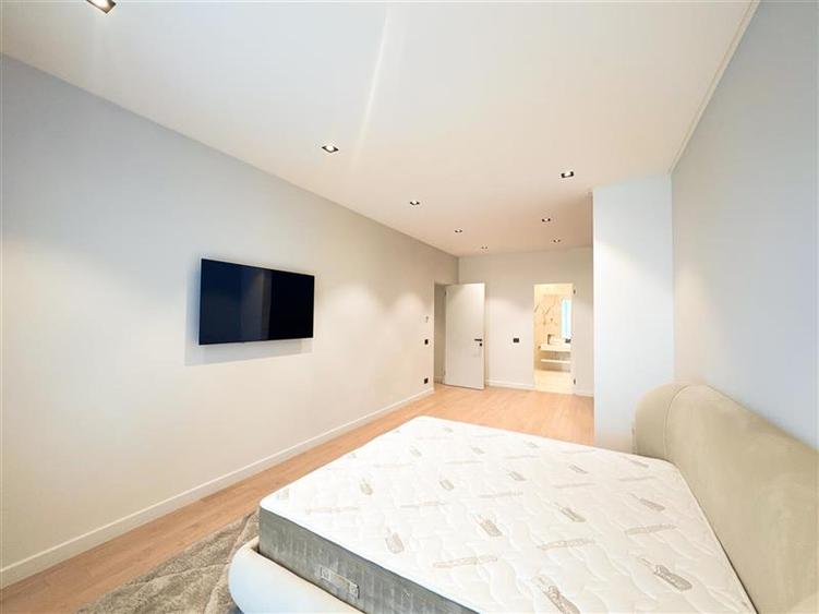 Apartament cu 3 camere de inchiriat One Rahmaninov