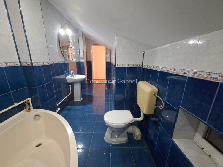 Piata Unirii, Calea Calarasilor, Hala Traian, PROPRIETAR, vand casa P+M, 4 cam. - 14
