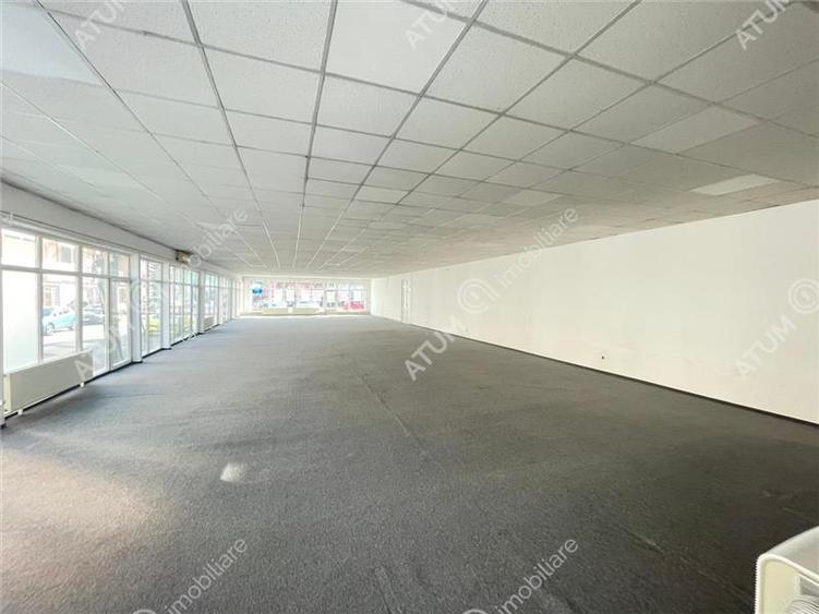 Spatiu comercial de 300 mp cu vitrina loc parcare zona centrala Sibiu
