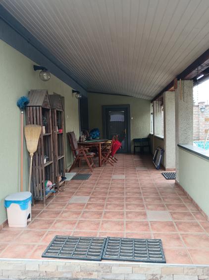 Casa de locuit, zona Santana