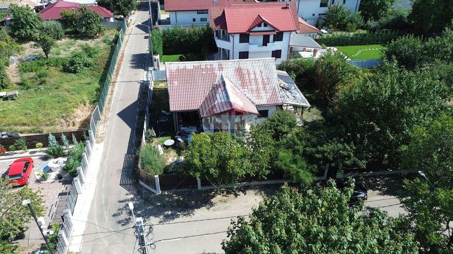Casă / Vilă Golesti de refacut