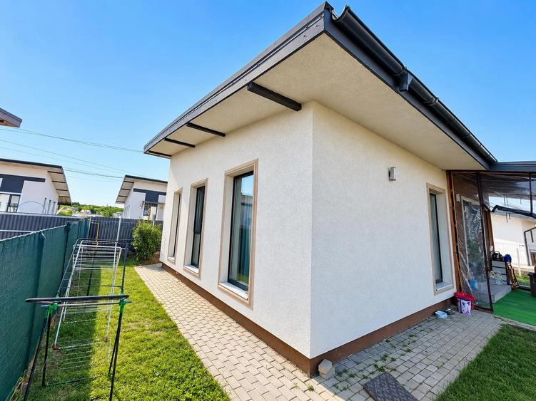 CASĂ 2021 VIȘAN – BÂRNOVA, 400mp teren, Living+ 2 Dormitoare, Mobilata și Utilată, 124900 €
