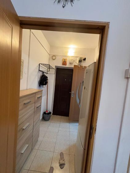 Garsoniera de vanzare zona Cet