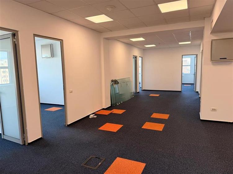 Birouri de inchiriat in cladirea Tati Center