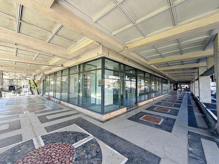 PRET EXCEPTIONAL! Ultracentral, spatiu comercial 168mp, vitrina ampla