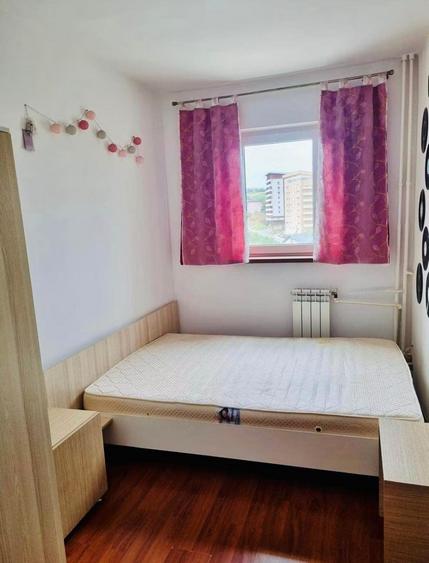 Apartament cu 3 camere zona Pacurari