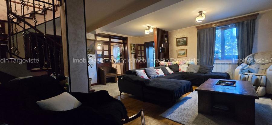 Moreni , Dambovita , vanzare proprietate -casa si teren