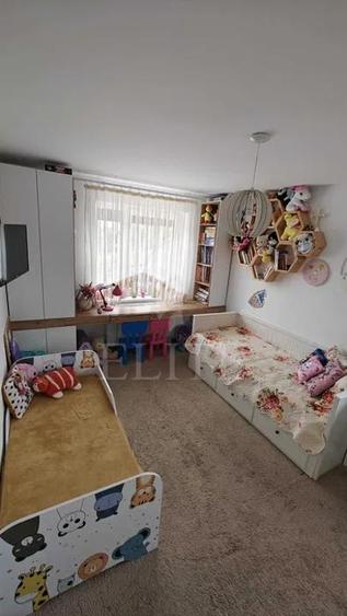 Apartament 3 camere în zona ZORILOR