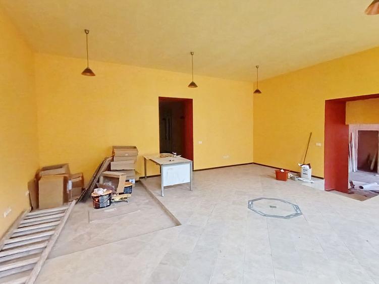 Spațiu comercial de închiriat – 145 mp
