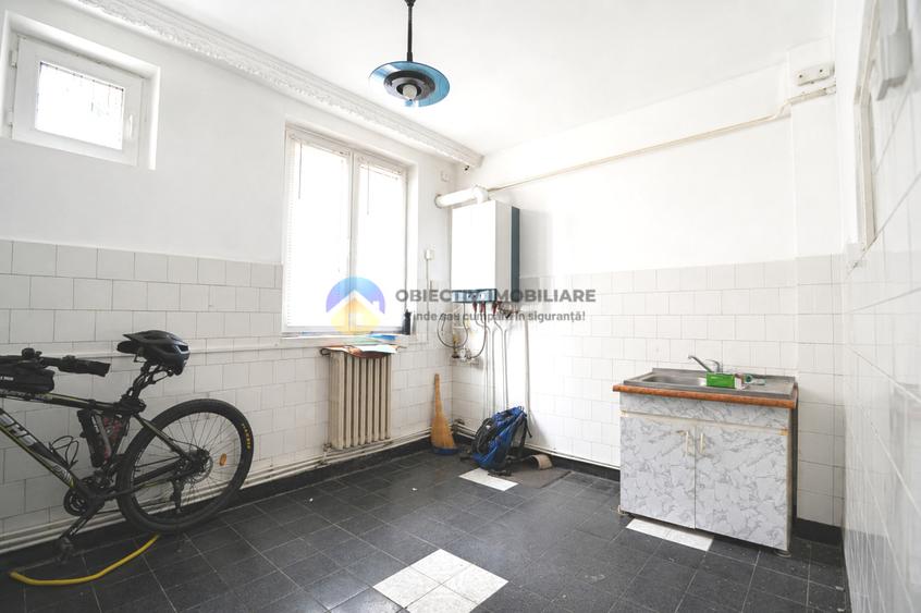 Apartament 3 camere- cartier Maratei , Bdul. Traian.