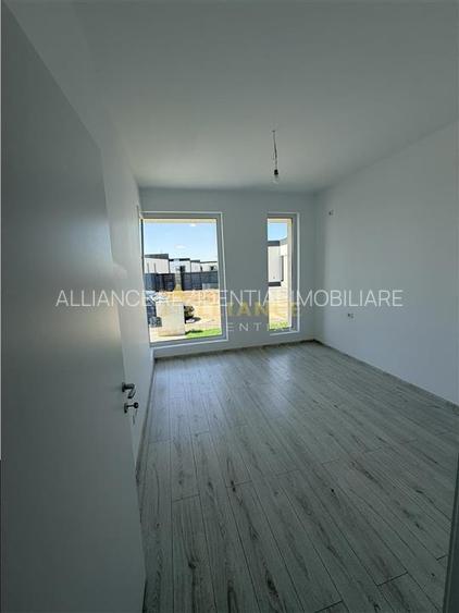 Casă individuală, 3 camere , 2 băi ! - 6