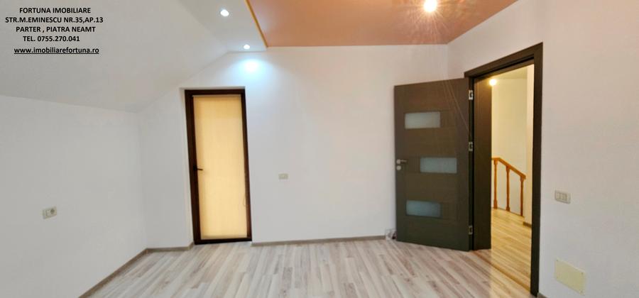 Proprietate Piatra Neamt - Vila cocheta prevazuta cu terasa, garaj si teren