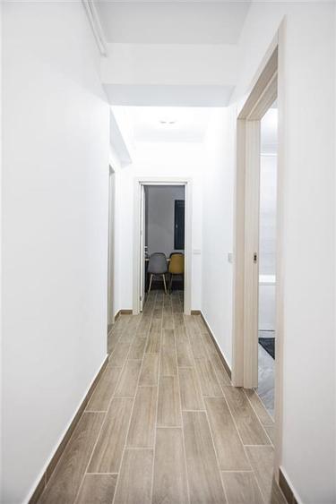 Apartament modern cu parcare subterana de 2 camere zona Coresi