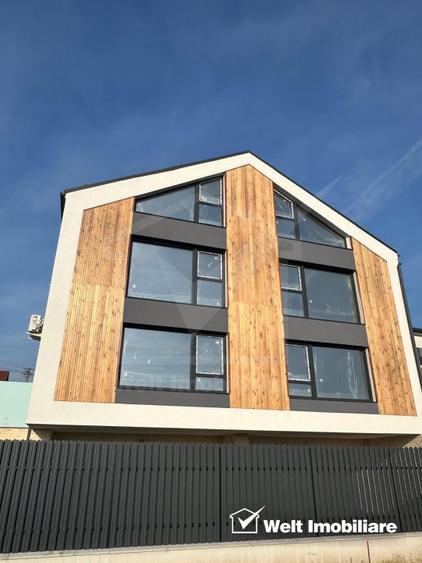 Duplex 240 mp, D+P+E+M, zona linistita de case, panorama deosebita !