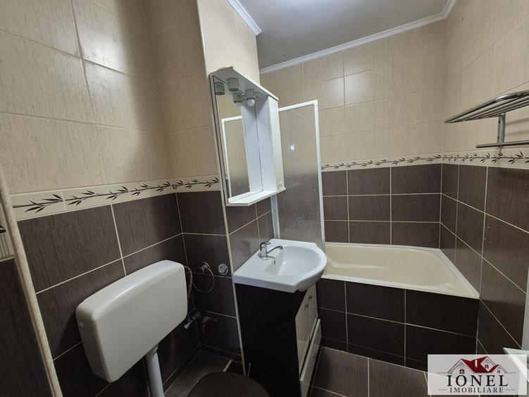 Apartament doua camere de vanzare in Alba Iulia - Cetate