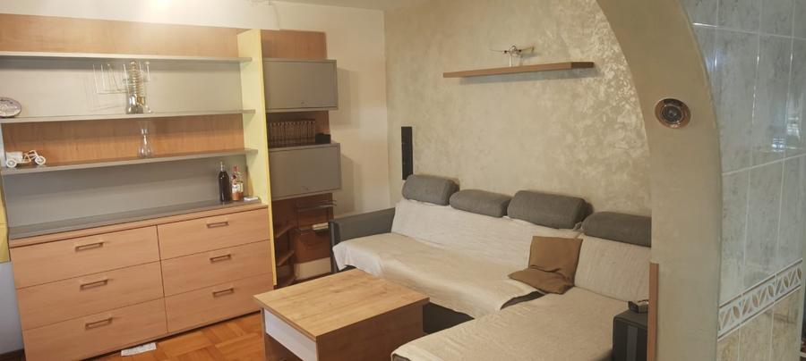 Închiriere apartament 3 camere