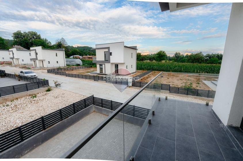 Casă tip duplex, P+1E, 174mp construiți — Budeasa Mare, Argeș - 20