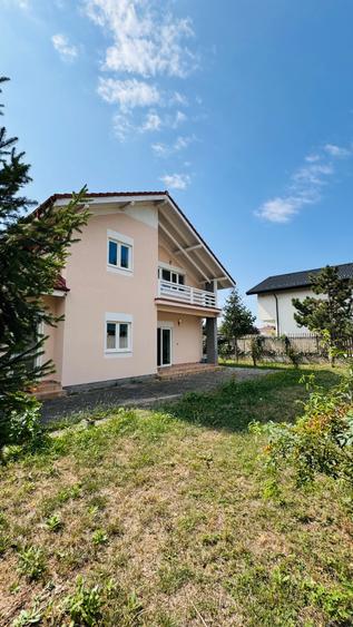 Vila Individuala Laguna Albastra | Bucatarie complet mobilata | Teren 600mp