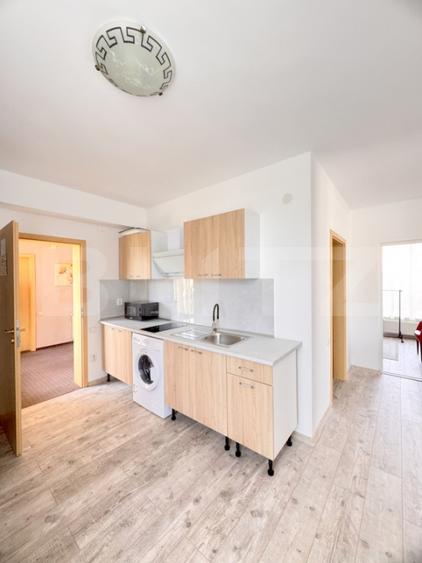 Cladire multifunctionala, pensiune plus casa, parcari private