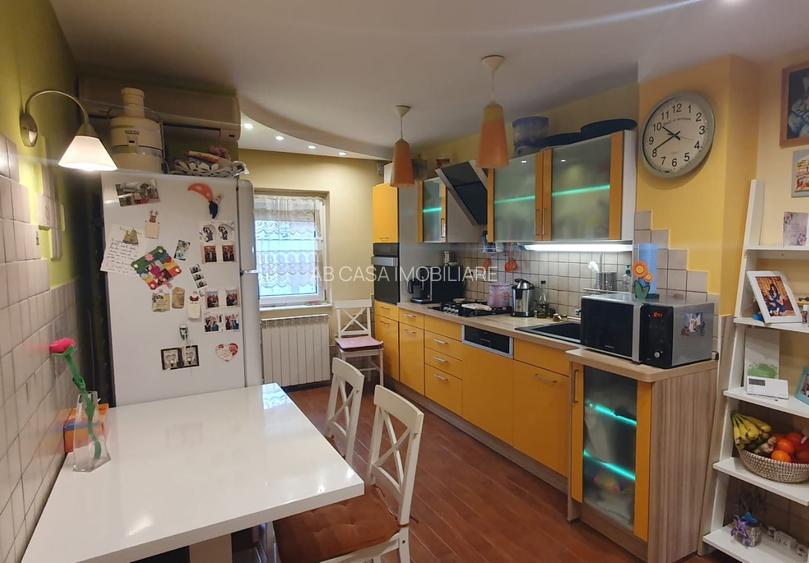Ap 3 camere, 90 mp, 2 băi, 1 balcon, et. 3, Girocului, cu garaj, comision 0% - 6