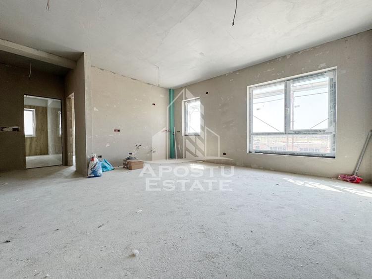 Apartament 2 camere de vanzare, etaj 1/3, Calea Urseni, Giroc