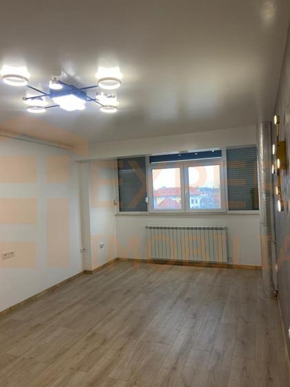 Apartament 2 camere Casa de Cultură,- Constanta