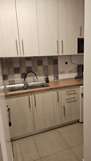 Apartament 2 camere cu metrou la scara blocului si vedere spre Sud - 14