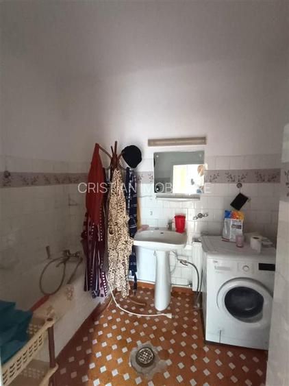 Casa  Boiereasca 3 camere caramida si boltari zona Centrala Brainconf , Terenu 3 - 13