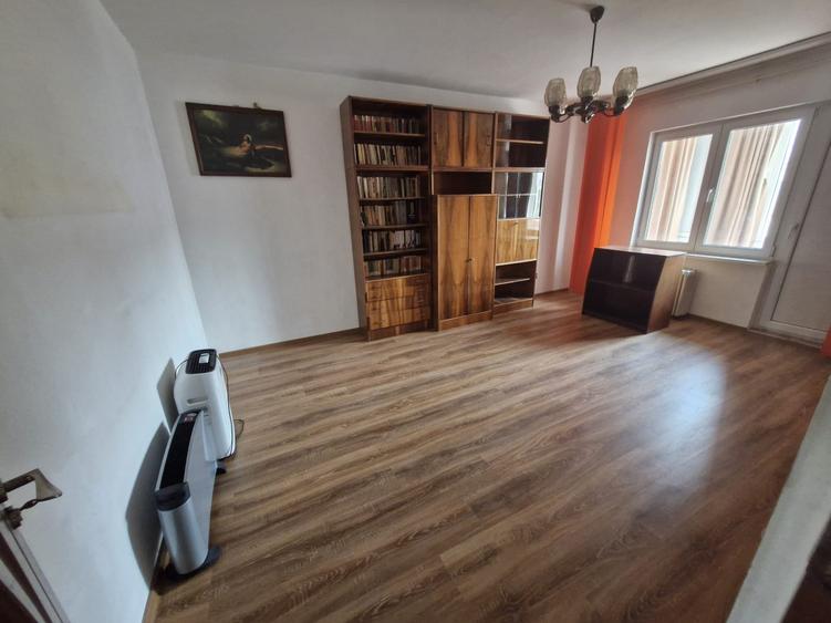 Apartament 3 Camere,Dristor METROU Kaufland ,bl.1983,reabilitat,DECOMANDAT
