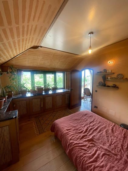 Casă ecologică din beton de canepă, 200 mp, 11 arii teren, zona Tautii de Sus