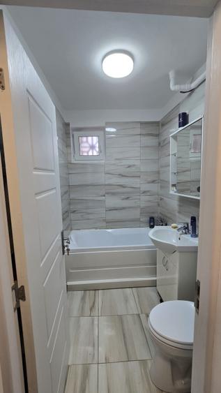 Apartament 2 camere, 44 mp, zona Victor Babes