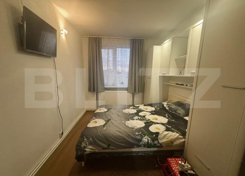 Apartament 3 camere, 65 mp, zona Closca