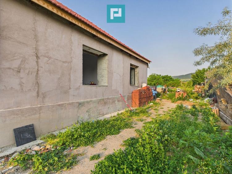 Casă cu 3 camere în Galșa, Arad, teren 1197 mp