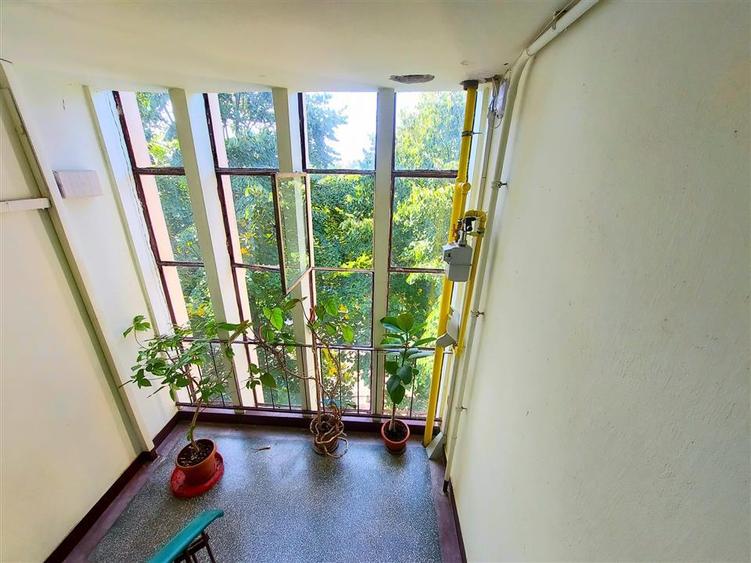 Apartament 3 camere. Zona  Podgoria.