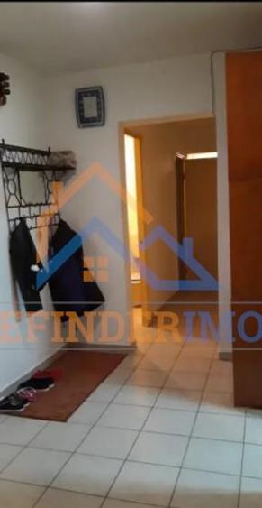 Apartament 3 camere zona Margeanului