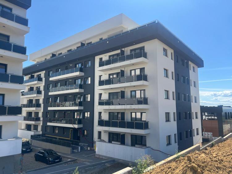 Apartament cu 3 camere decomandat Platou Galata Cod 146199