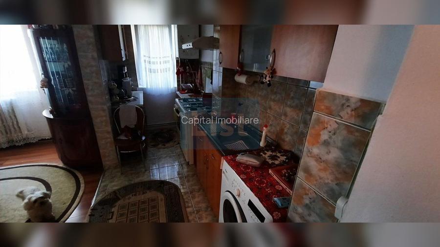 Vanzare apartament cu 3 camere decomandat, zona Big, Manastur - 2