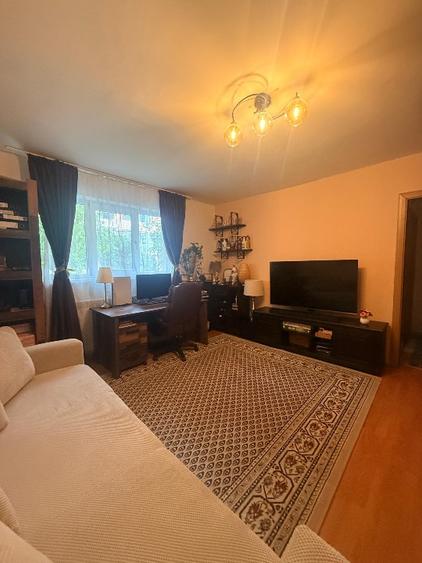 APARTAMENT 2 CAMERE - DIRECT DE LA PROPIETAR - ACTE LA ZI