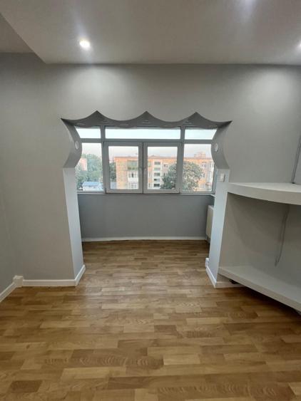Apartament 4 camere, 74.64 mp, zona Craiovita Noua