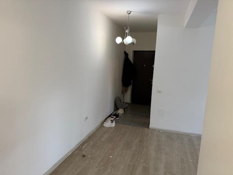 VANZARE AP 2 CAM PARTER IN VILA