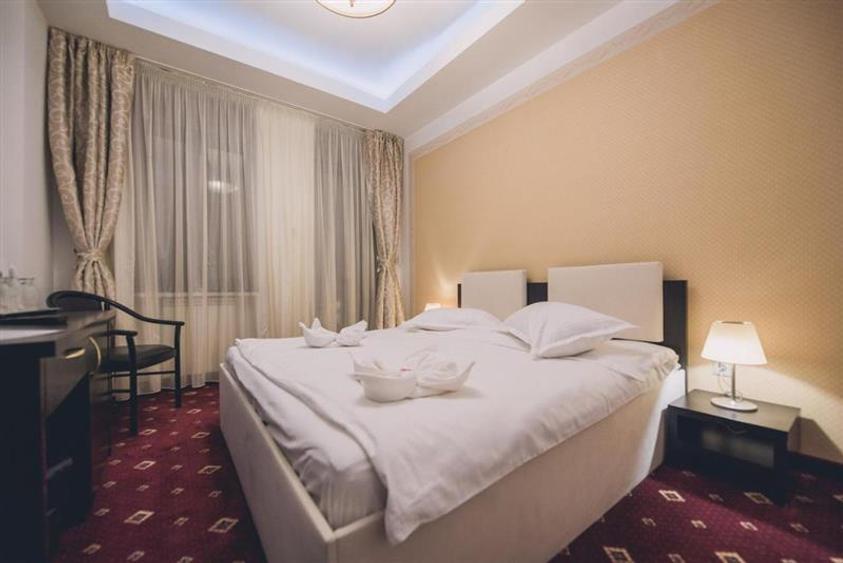 Hotel de vanzare in Predeal potrivit pentru investitie